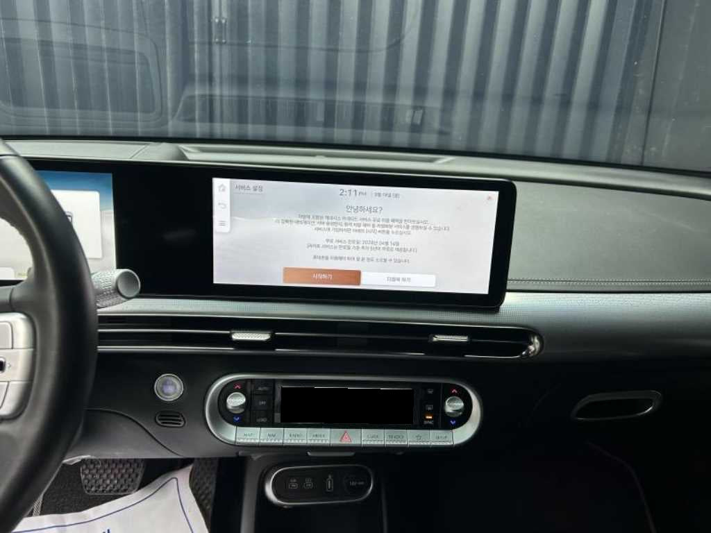 Genesis GV60 — photo 10
