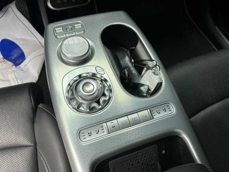 Genesis GV60 — photo 11