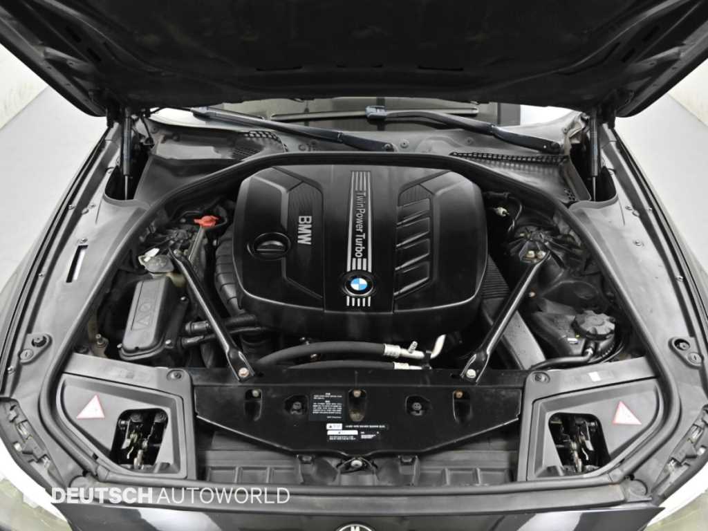 BMW 5-Series — photo 06