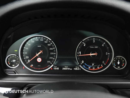 BMW 5-Series — photo 08