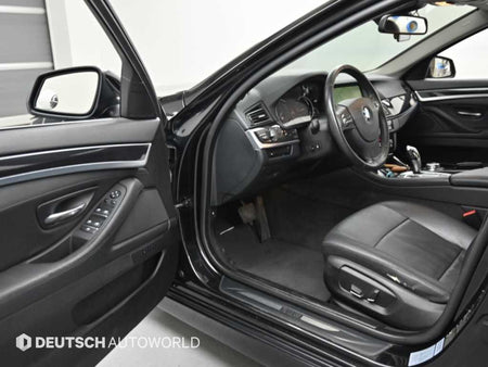 BMW 5-Series — photo 11