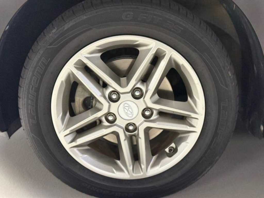 Hyundai Kona — photo 19