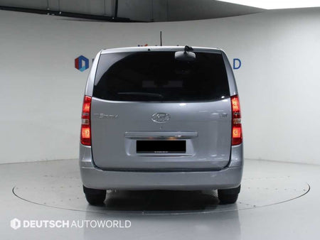 Hyundai Starex — photo 04
