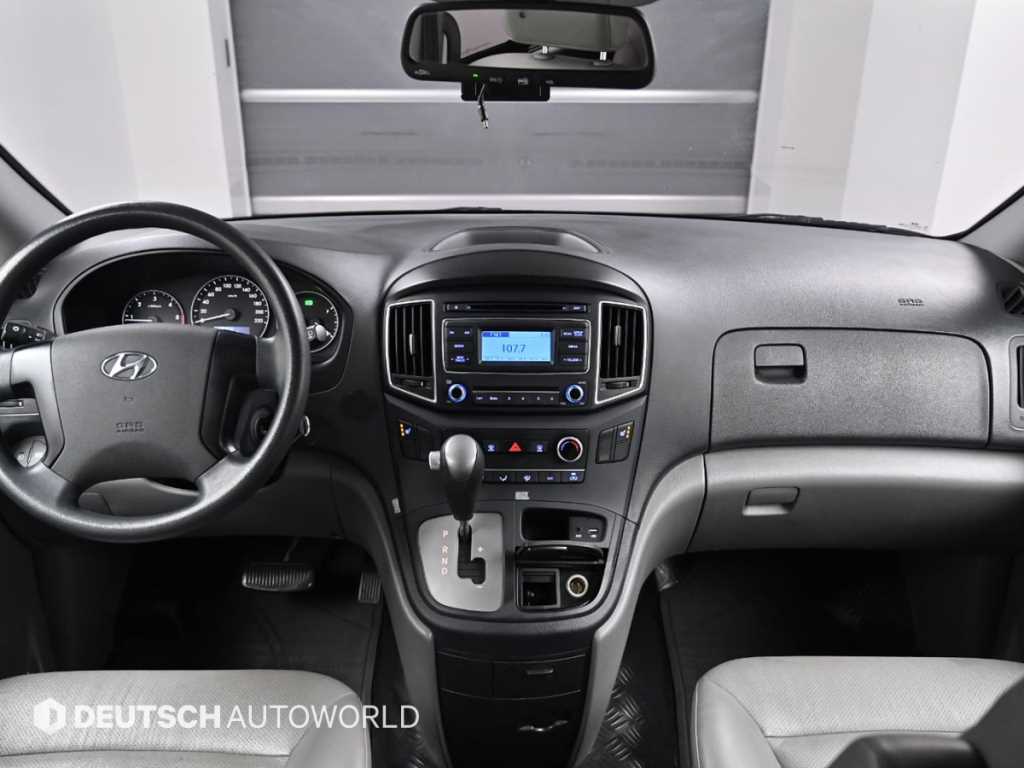 Hyundai Starex — photo 07