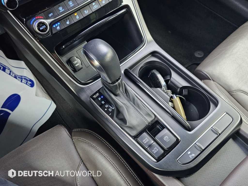 Hyundai Grandeur — photo 09