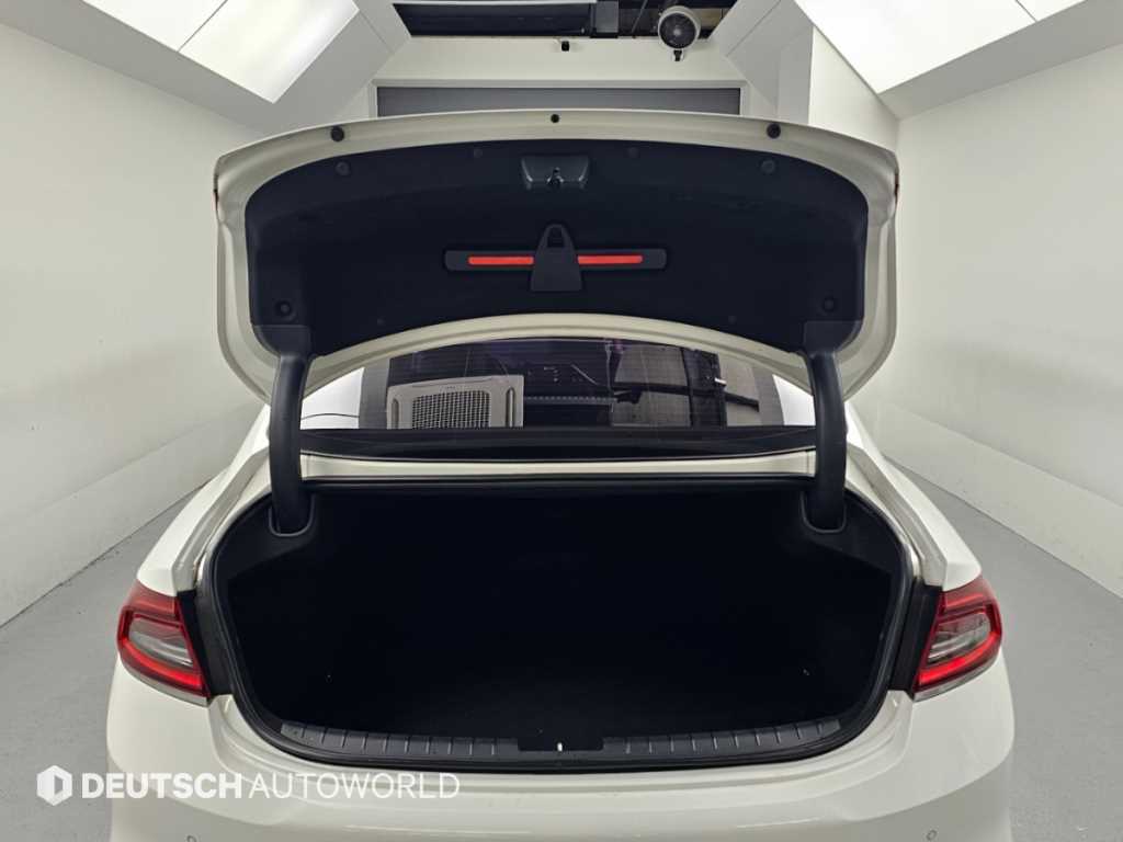 Hyundai Grandeur — photo 19