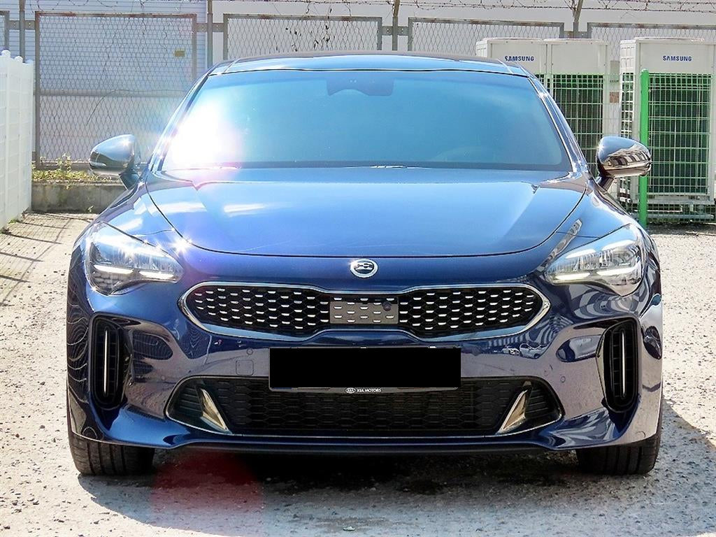 Kia Stinger — photo 01