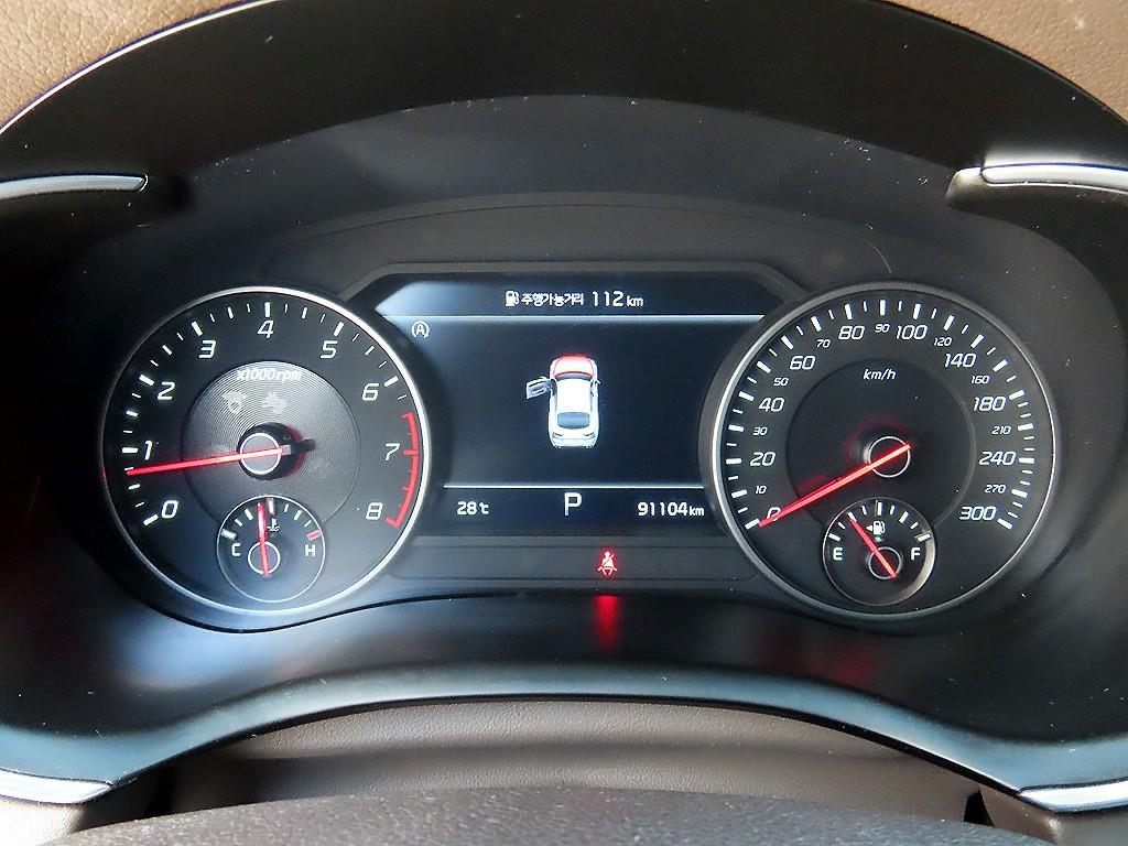 Kia Stinger — photo 09