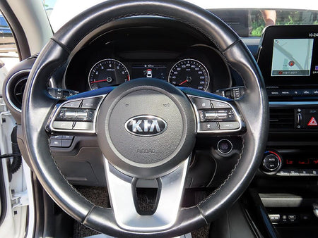 Kia K3 — photo 08