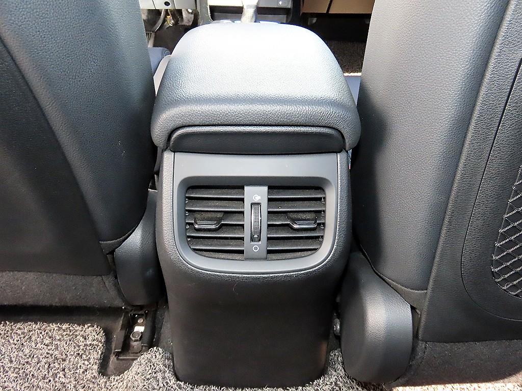 Kia K3 — photo 17