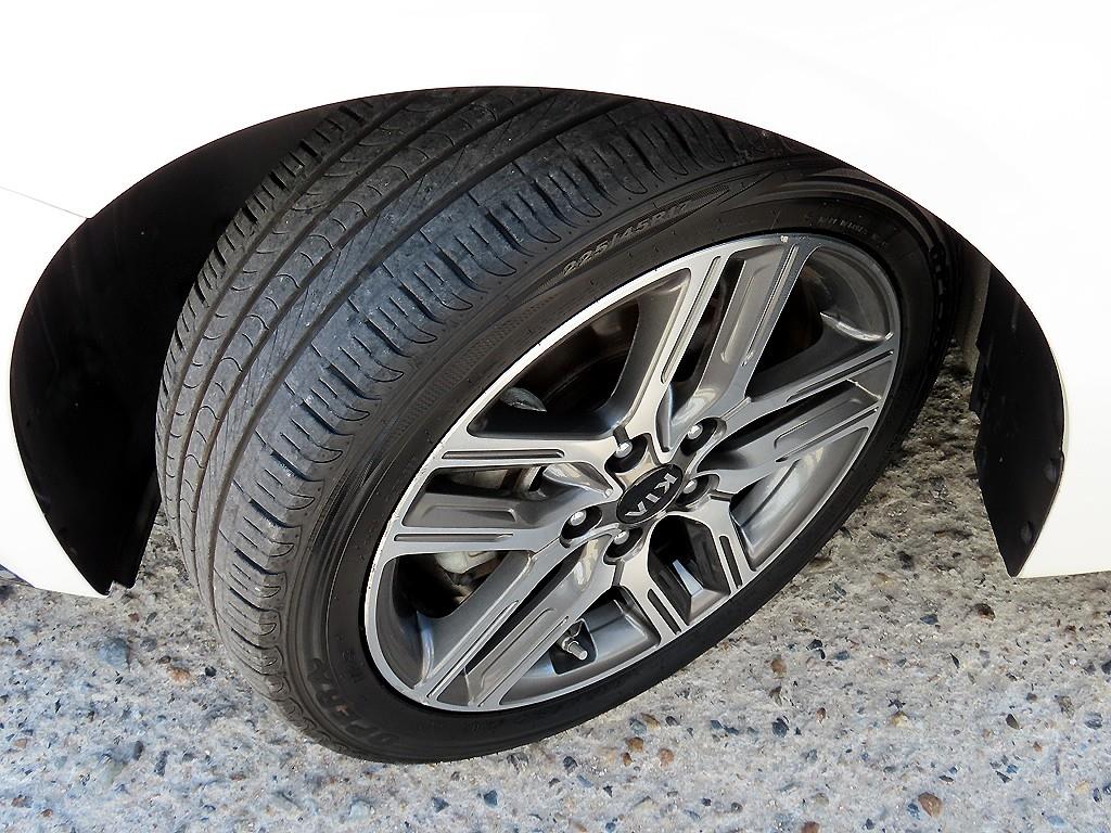 Kia K3 — photo 20