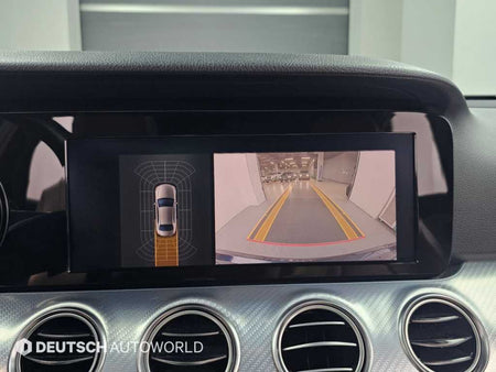 Mercedes-Benz E-Class — photo 15