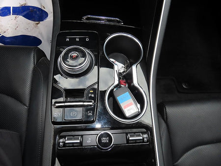 Kia K5 — photo 10