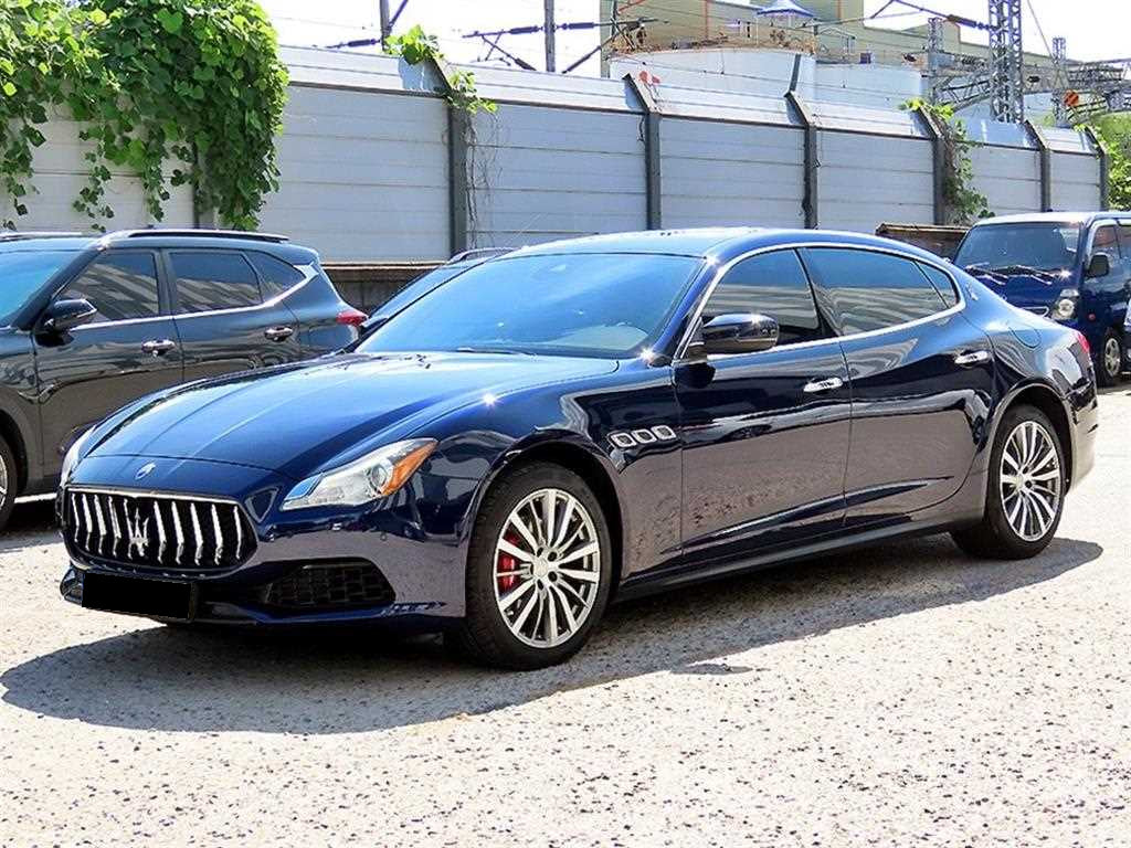 Maserati Quattroporte — photo 02