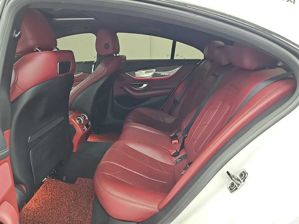 Mercedes-Benz CLS-Class — photo 12