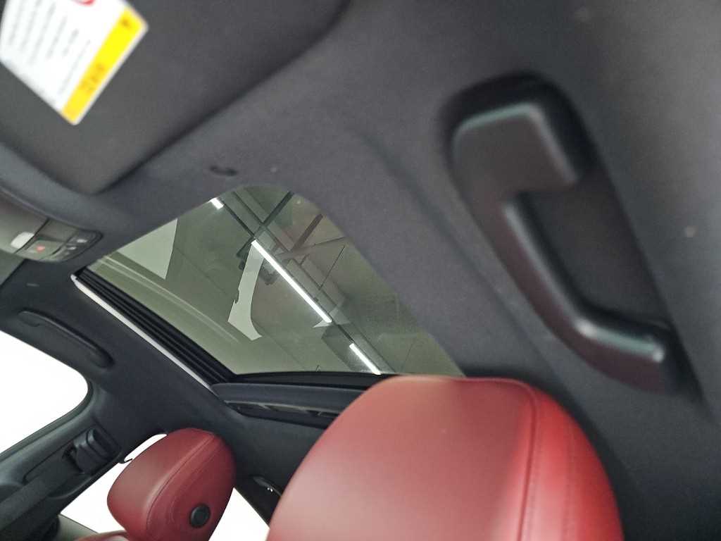 Mercedes-Benz CLS-Class — photo 14