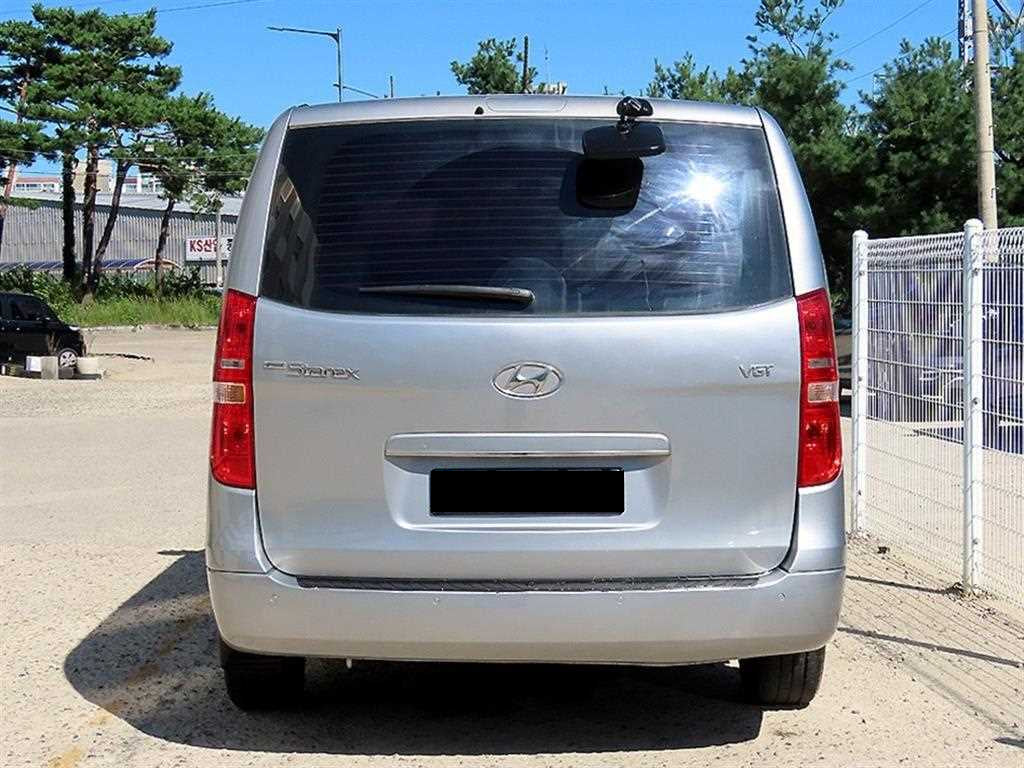 Hyundai Starex — photo 04
