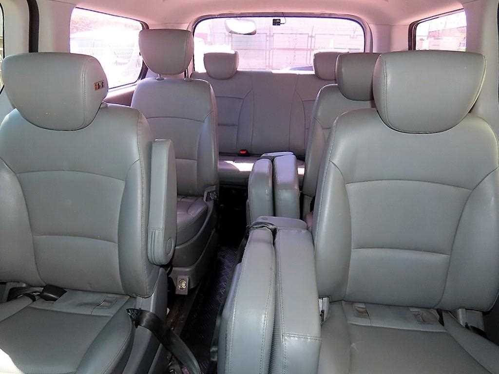 Hyundai Starex — photo 07