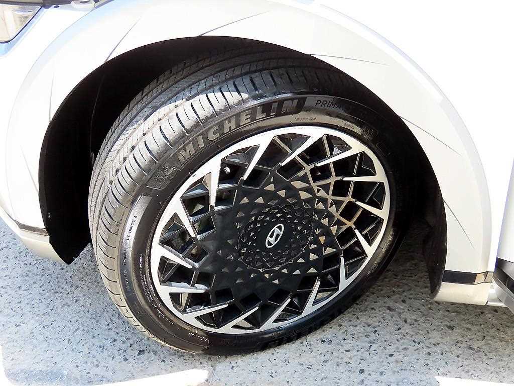 Hyundai Ioniq5 — photo 20