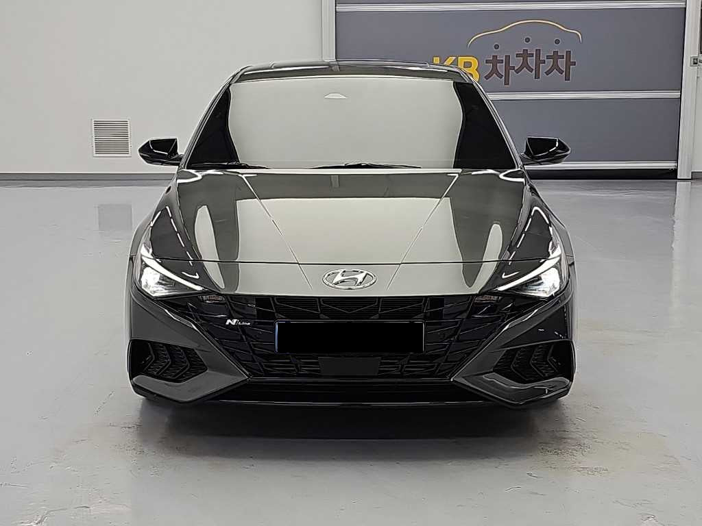 Hyundai Avante — photo 02