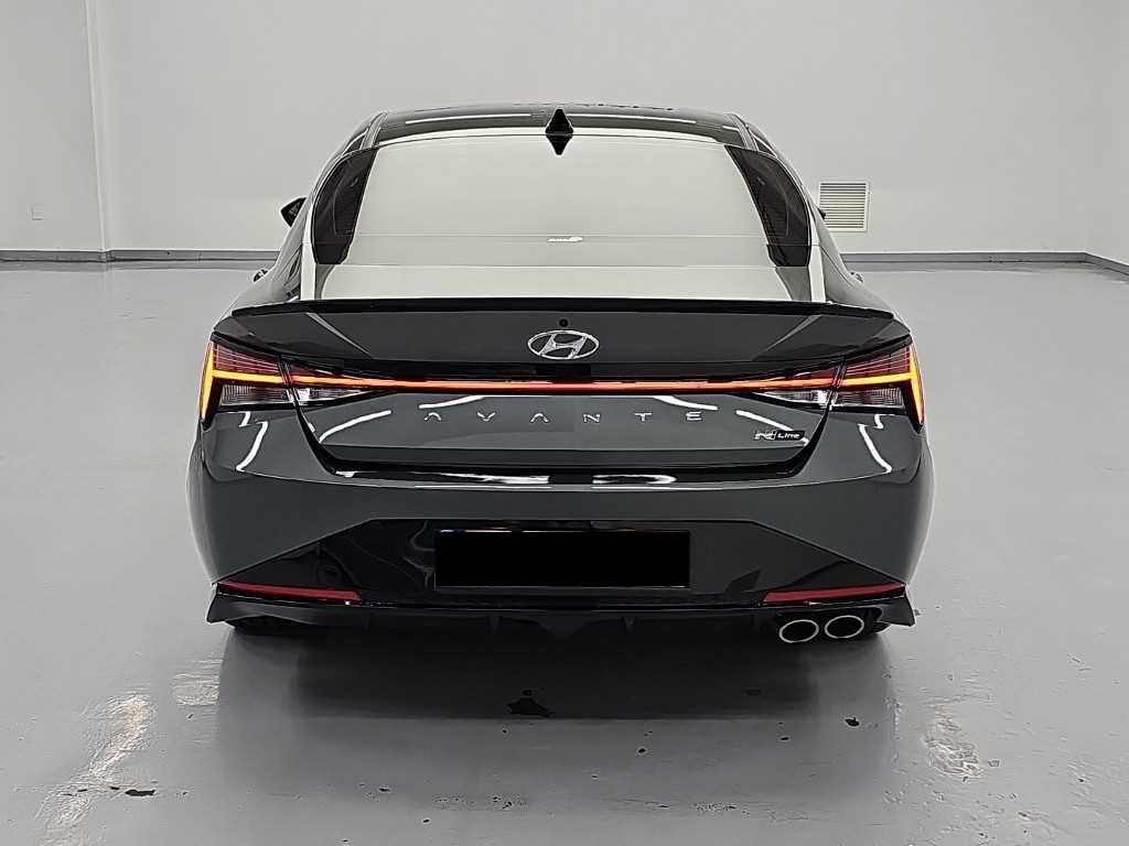 Hyundai Avante — photo 03