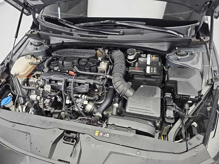 Hyundai Avante — photo 05