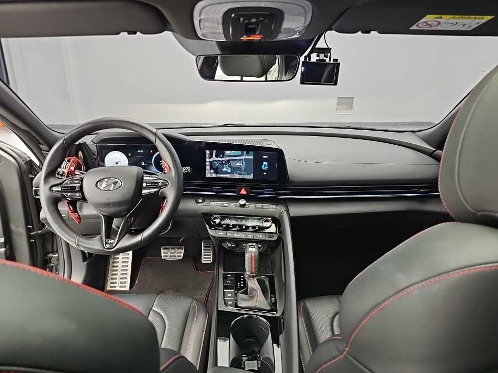 Hyundai Avante — photo 07