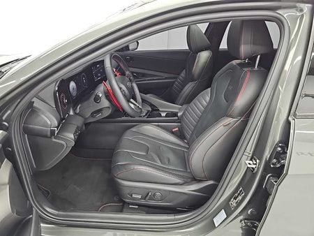 Hyundai Avante — photo 11