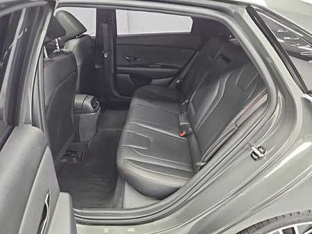 Hyundai Avante — photo 12