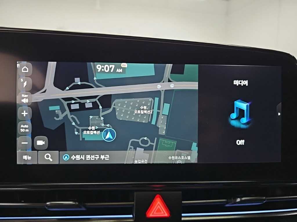 Hyundai Avante — photo 15