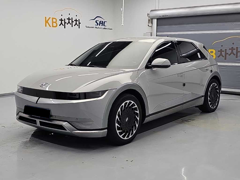 Hyundai Ioniq5 — photo 01