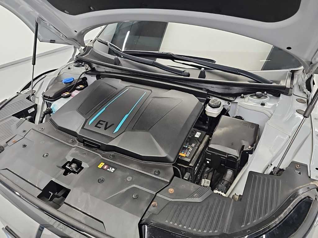 Hyundai Ioniq5 — photo 05