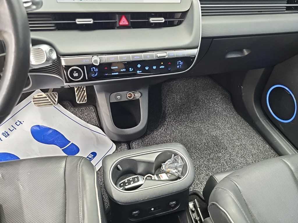 Hyundai Ioniq5 — photo 10