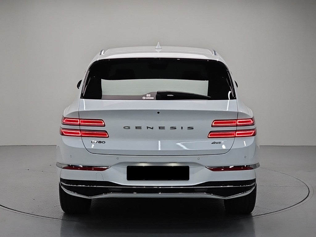 Genesis GV80 — photo 03