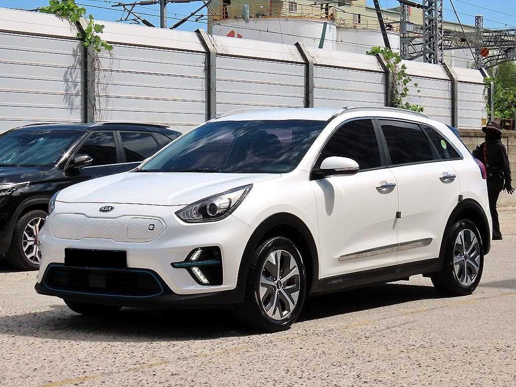 Kia Niro — photo 02