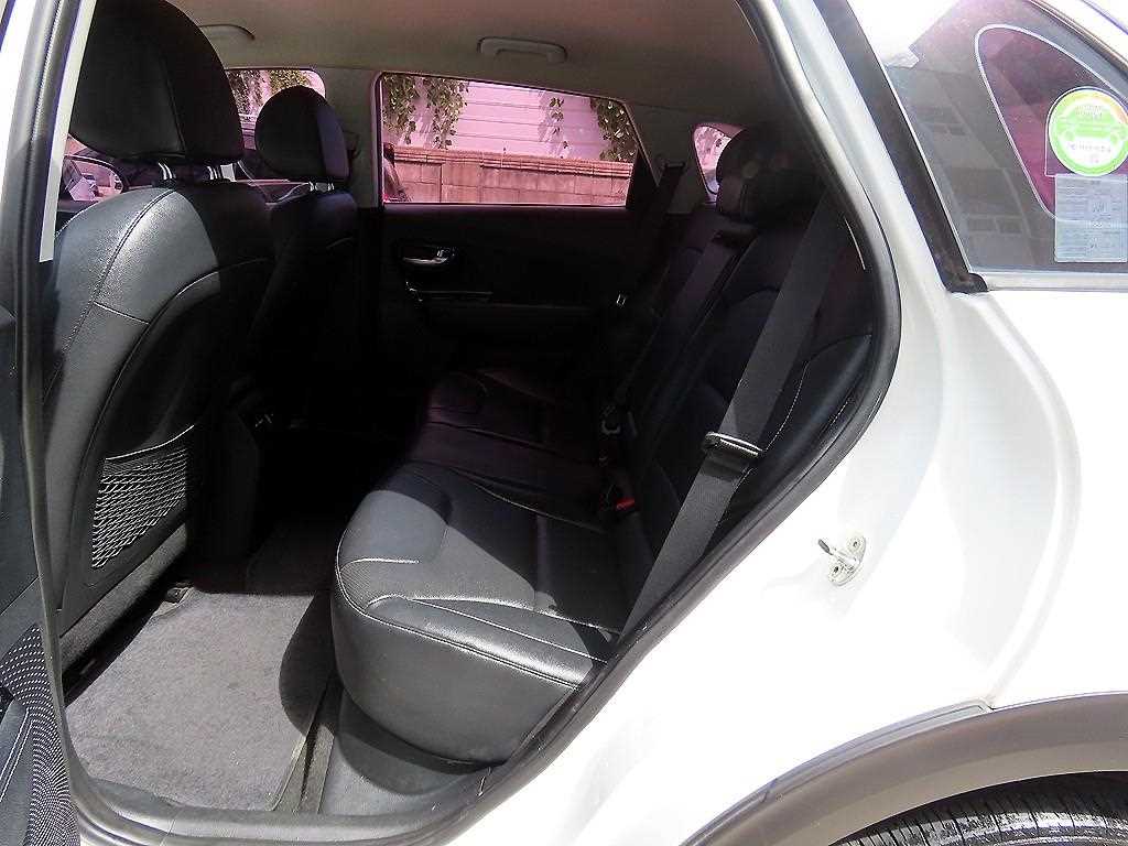 Kia Niro — photo 06