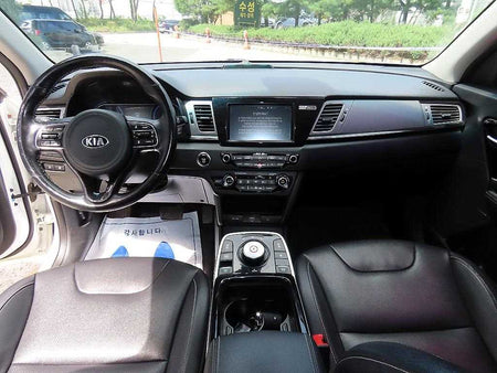Kia Niro — photo 07