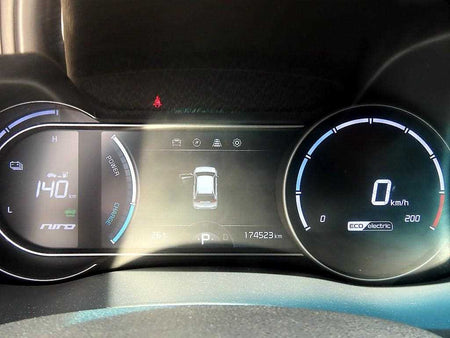 Kia Niro — photo 09