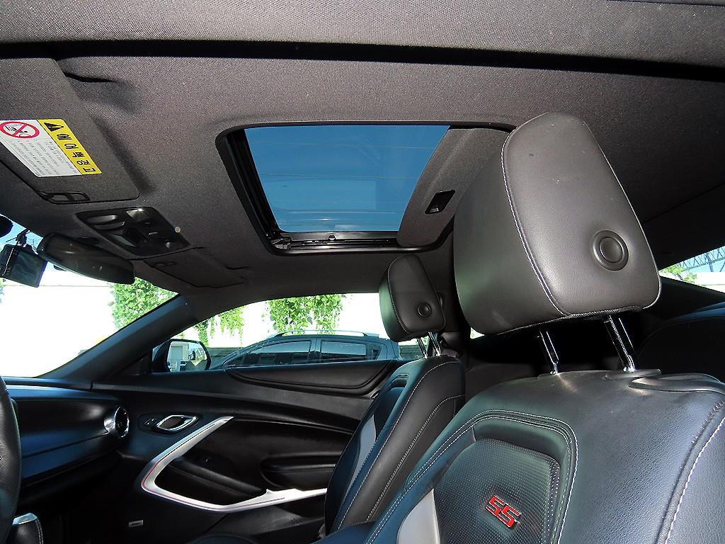 CHEVROLET Camaro — photo 18