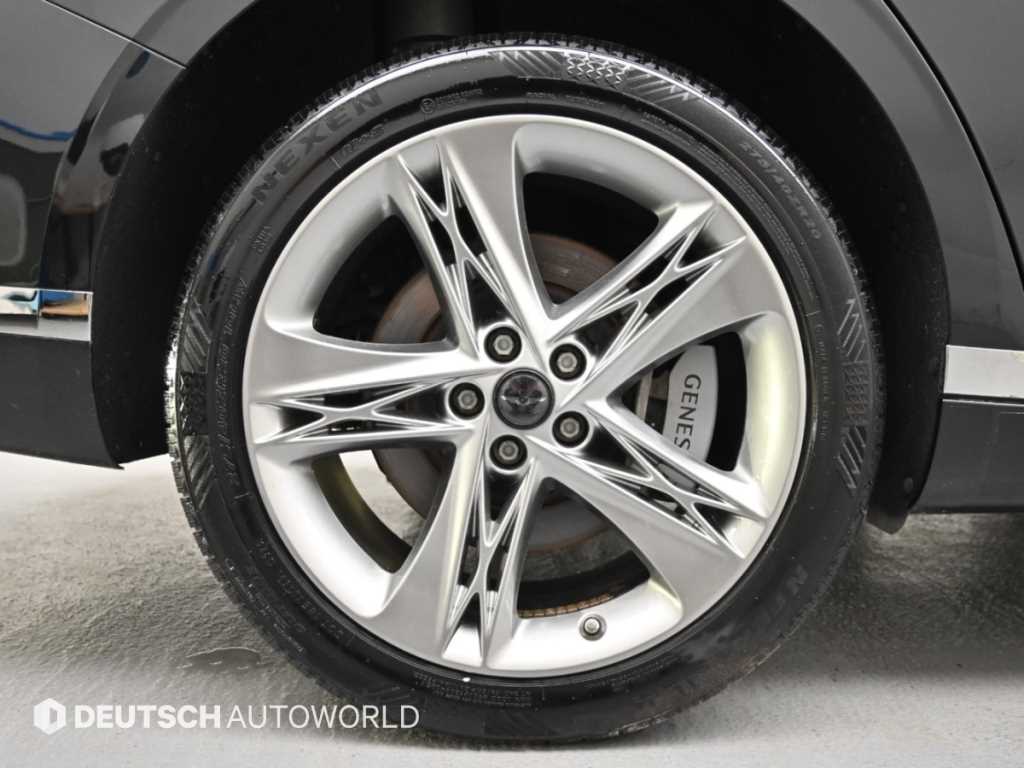 Genesis G90 — photo 05