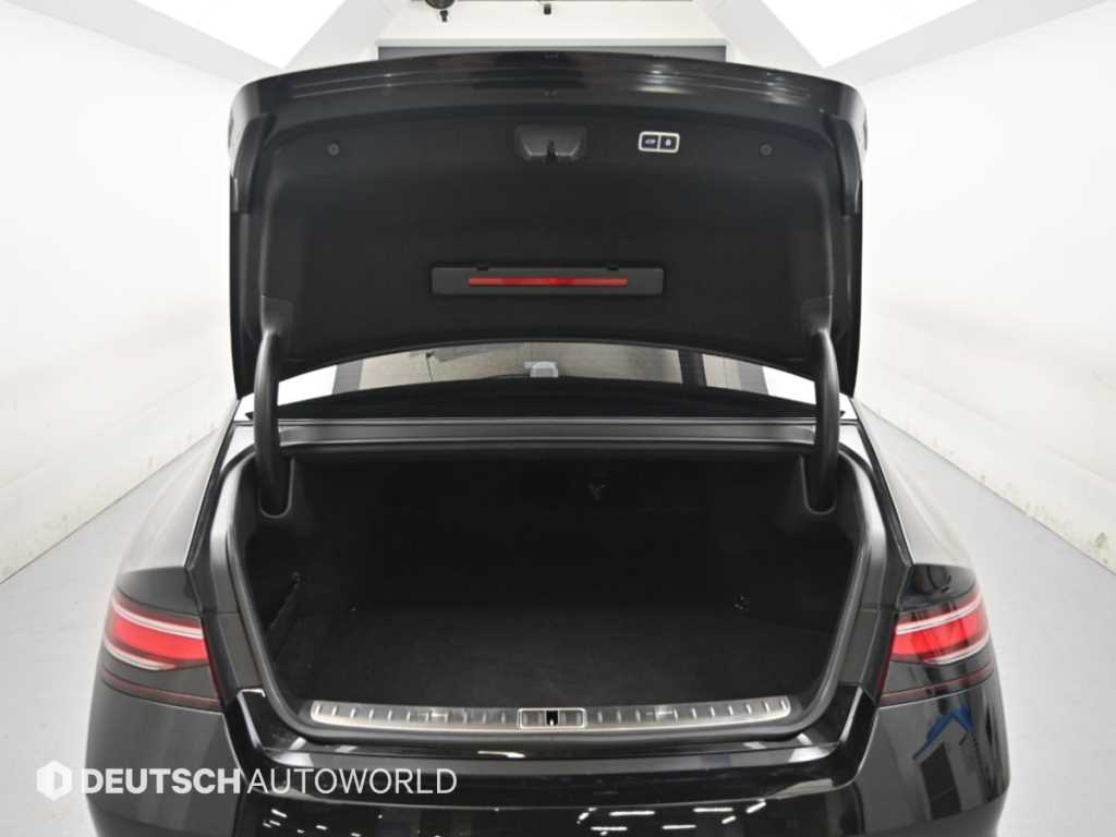 Genesis G90 — photo 19