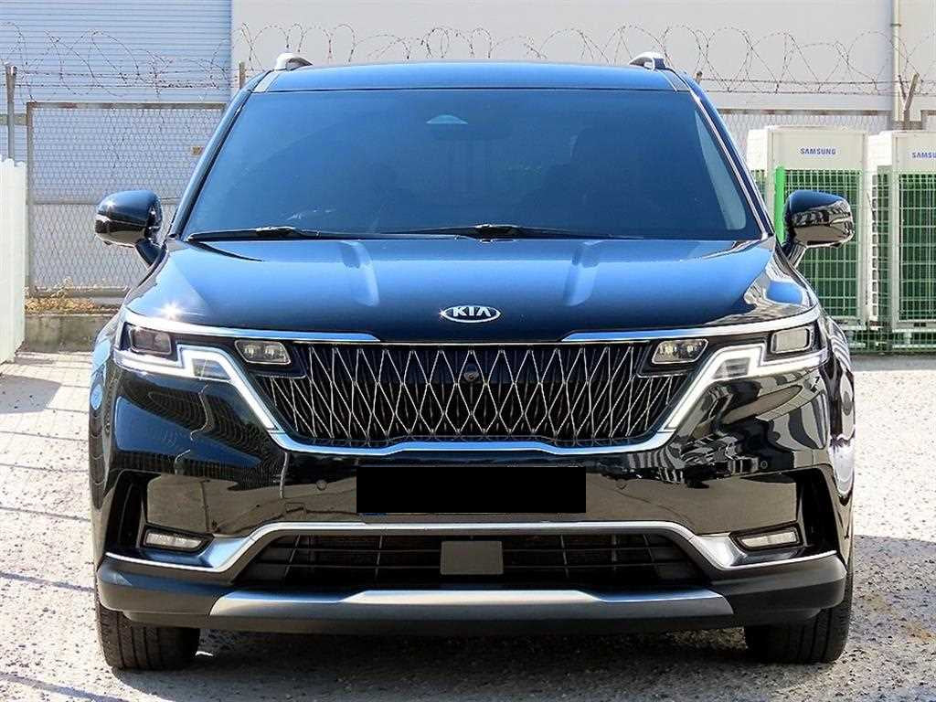 Kia Carnival — photo 01