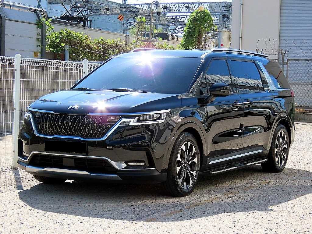 Kia Carnival — photo 02