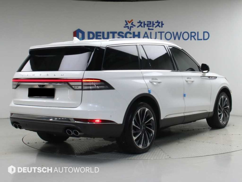 Lincoln Aviator — photo 02