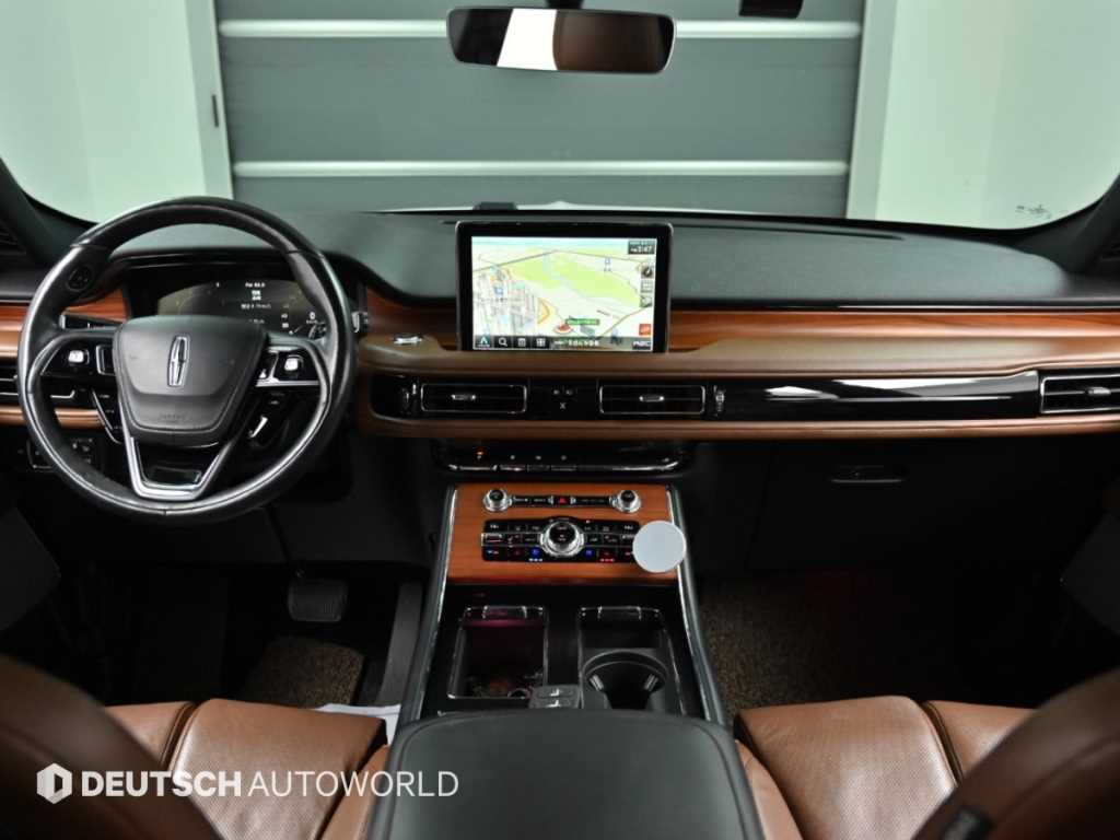 Lincoln Aviator — photo 07