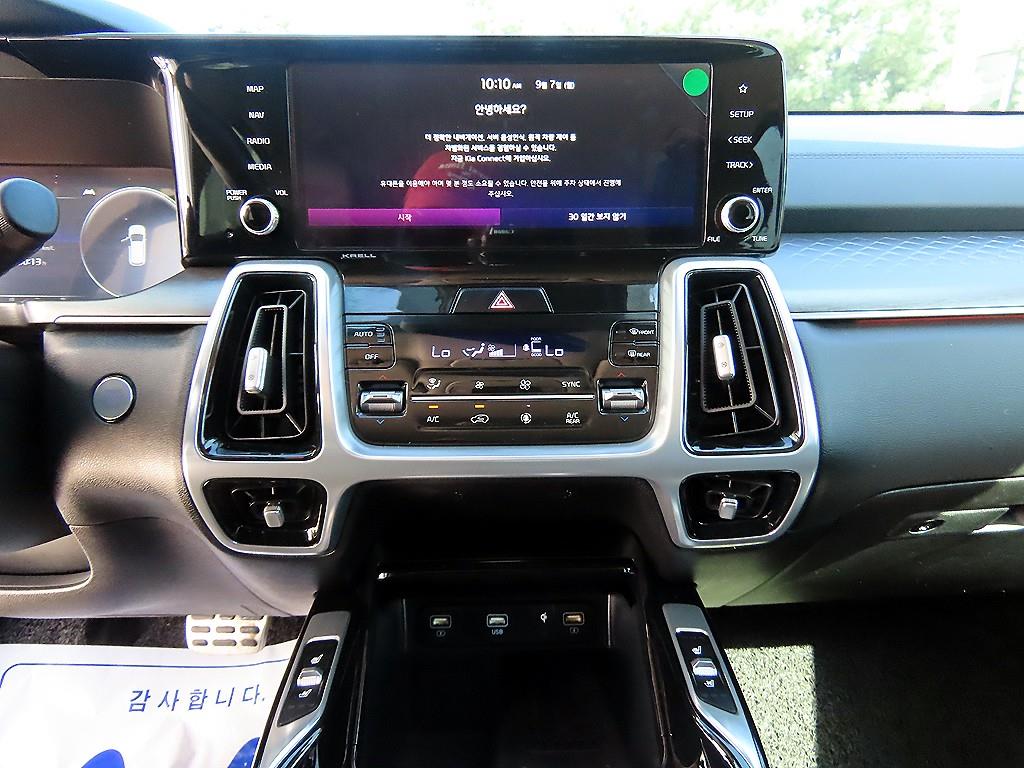 Kia Sorento — photo 12