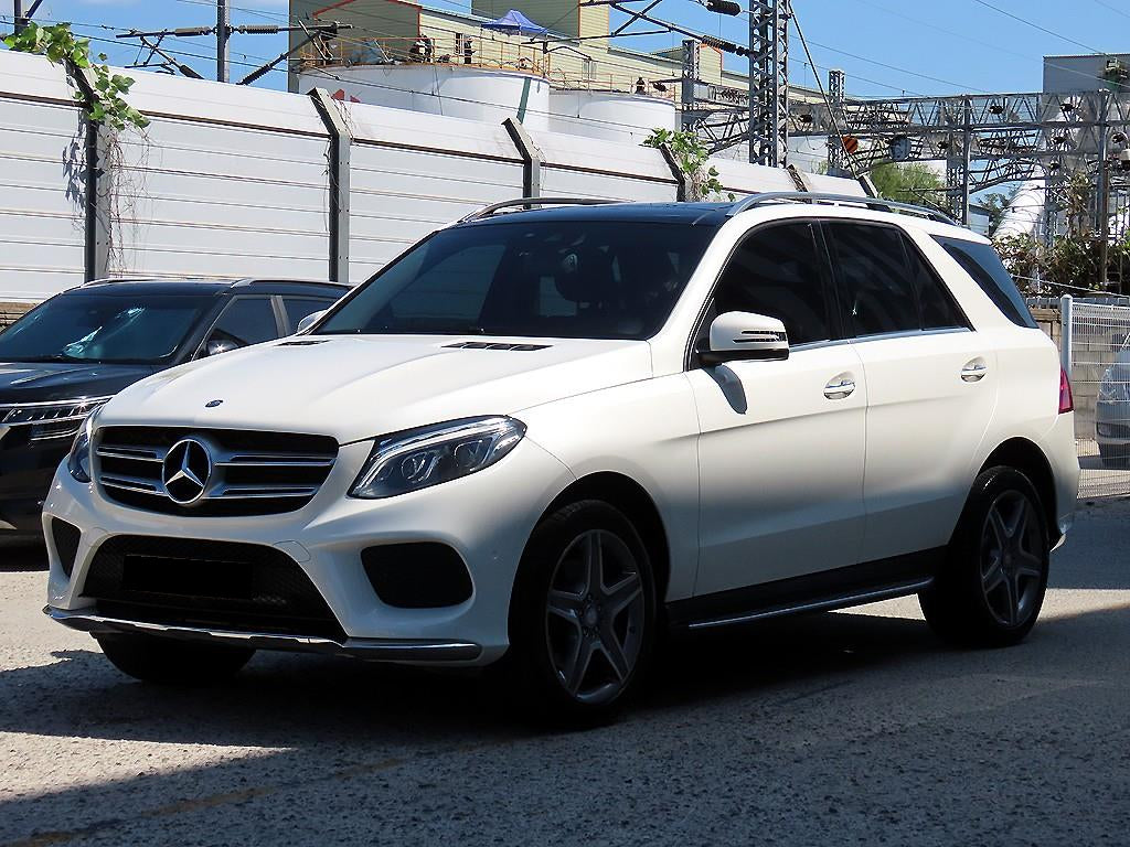 Mercedes-Benz GLE-Class — photo 02