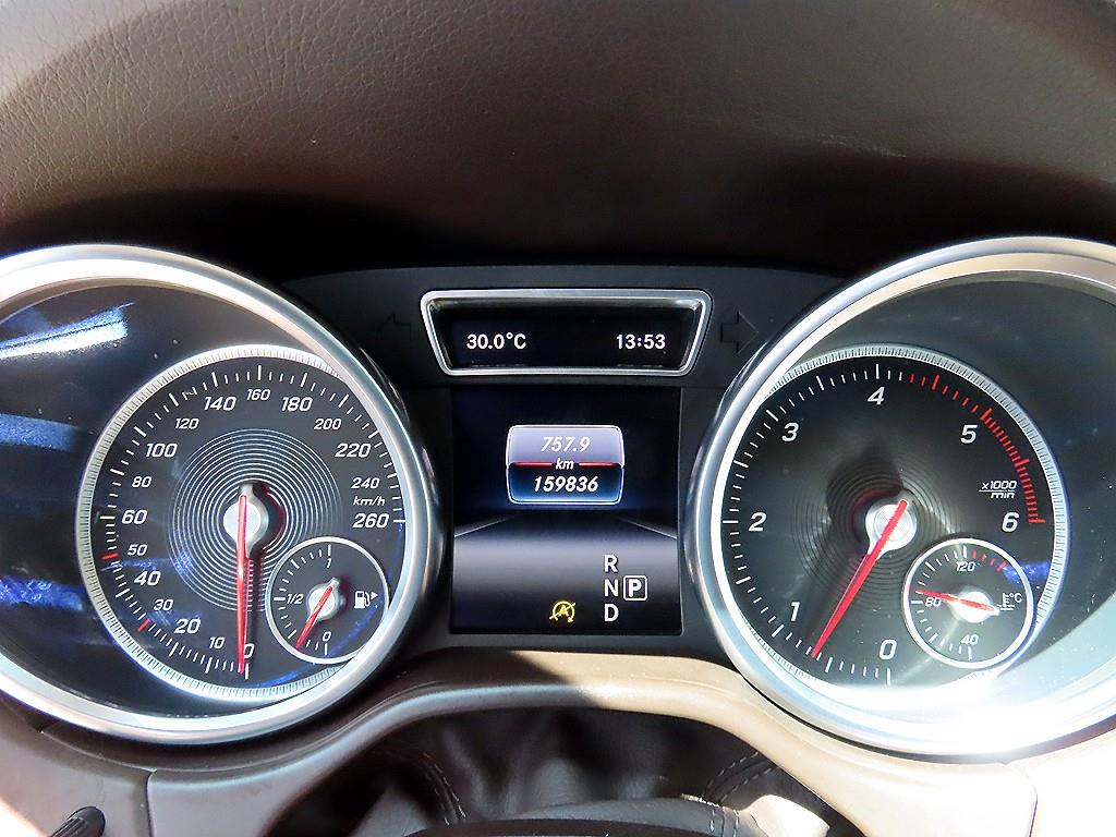 Mercedes-Benz GLE-Class — photo 09