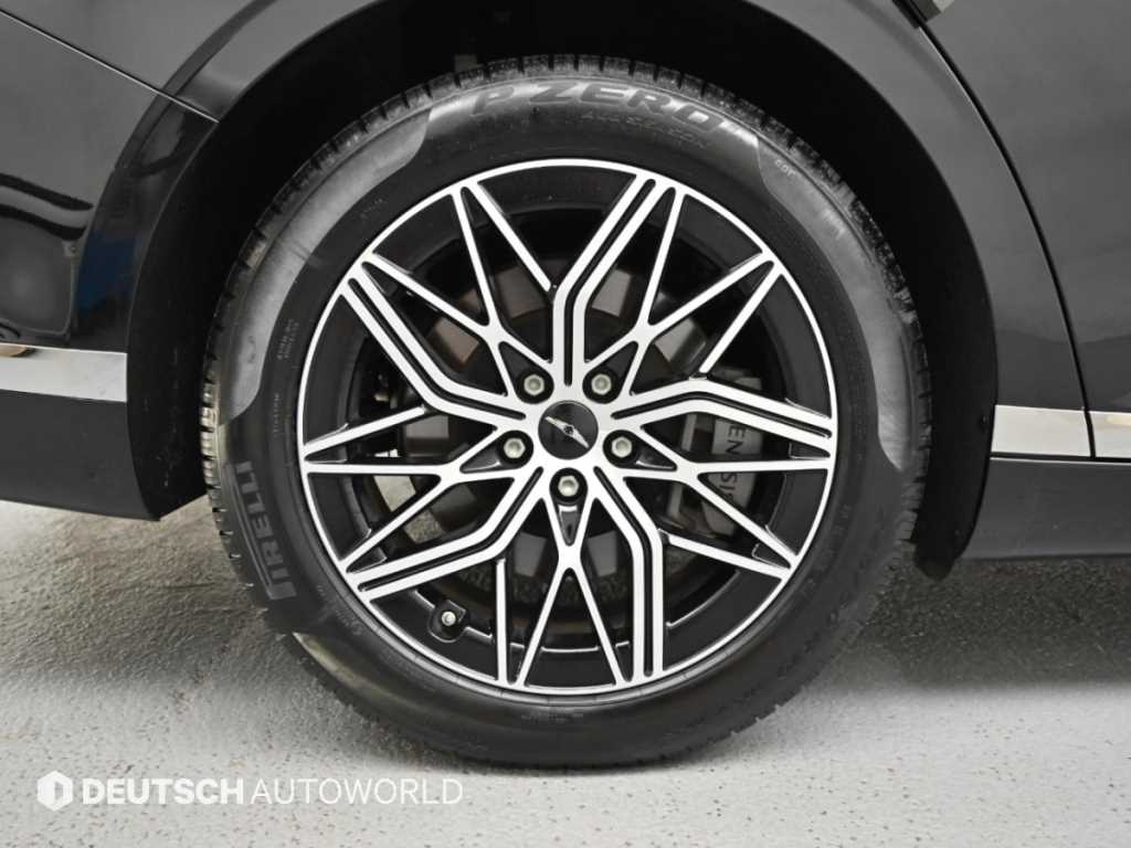 Genesis G90 — photo 05
