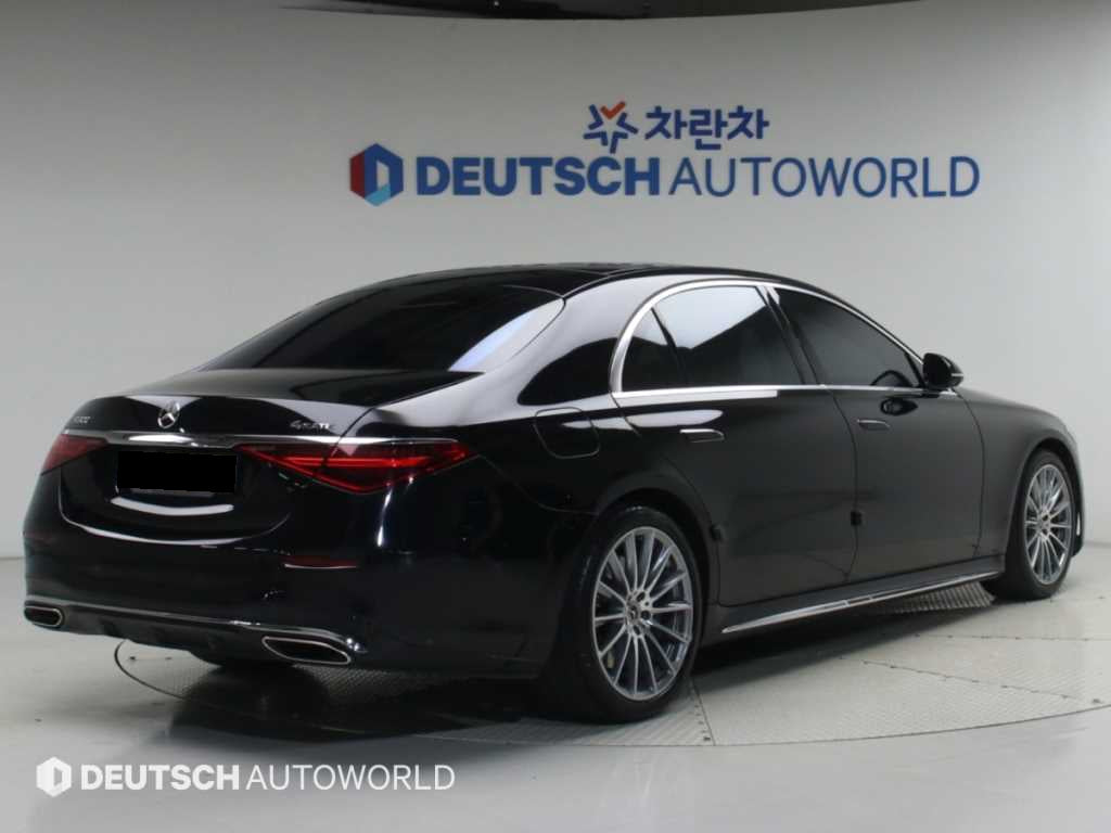 Mercedes-Benz S-Class — photo 02
